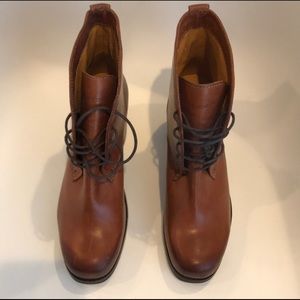 Kendall Chukkah FRYE boots